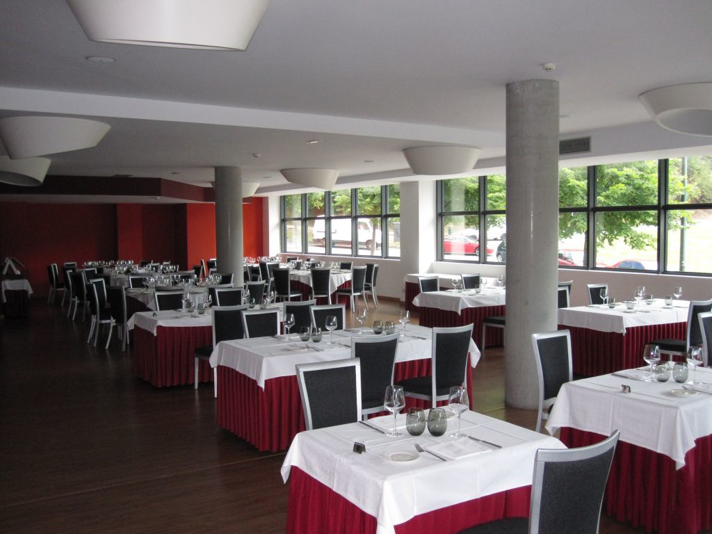 Hotel Gran Bilbao Restoran fotoğraf